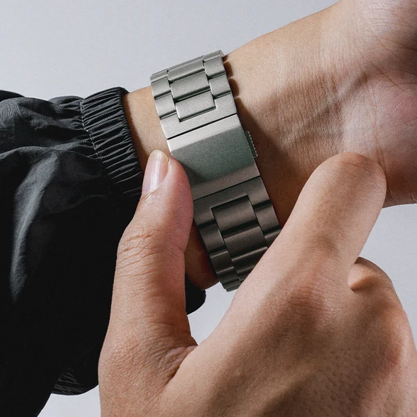 Luxury Edition-Magnetic Band, vista 4 di 8