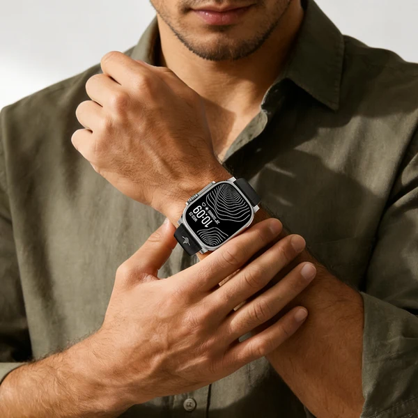 The Shark — Fine Watchmaking Grade FKM Apple Watch Band, widok 7 z 21