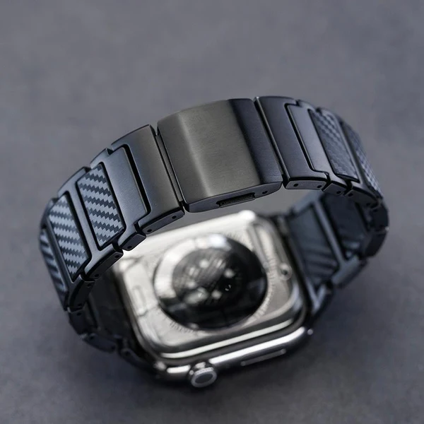 Titanium & Carbon Fiber Magnetic Link Band, Ansicht 3 von 9